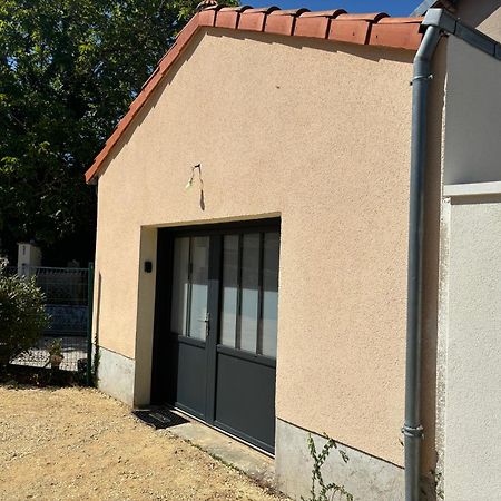 Studio Des Lilas Saint-Benoit  Экстерьер фото